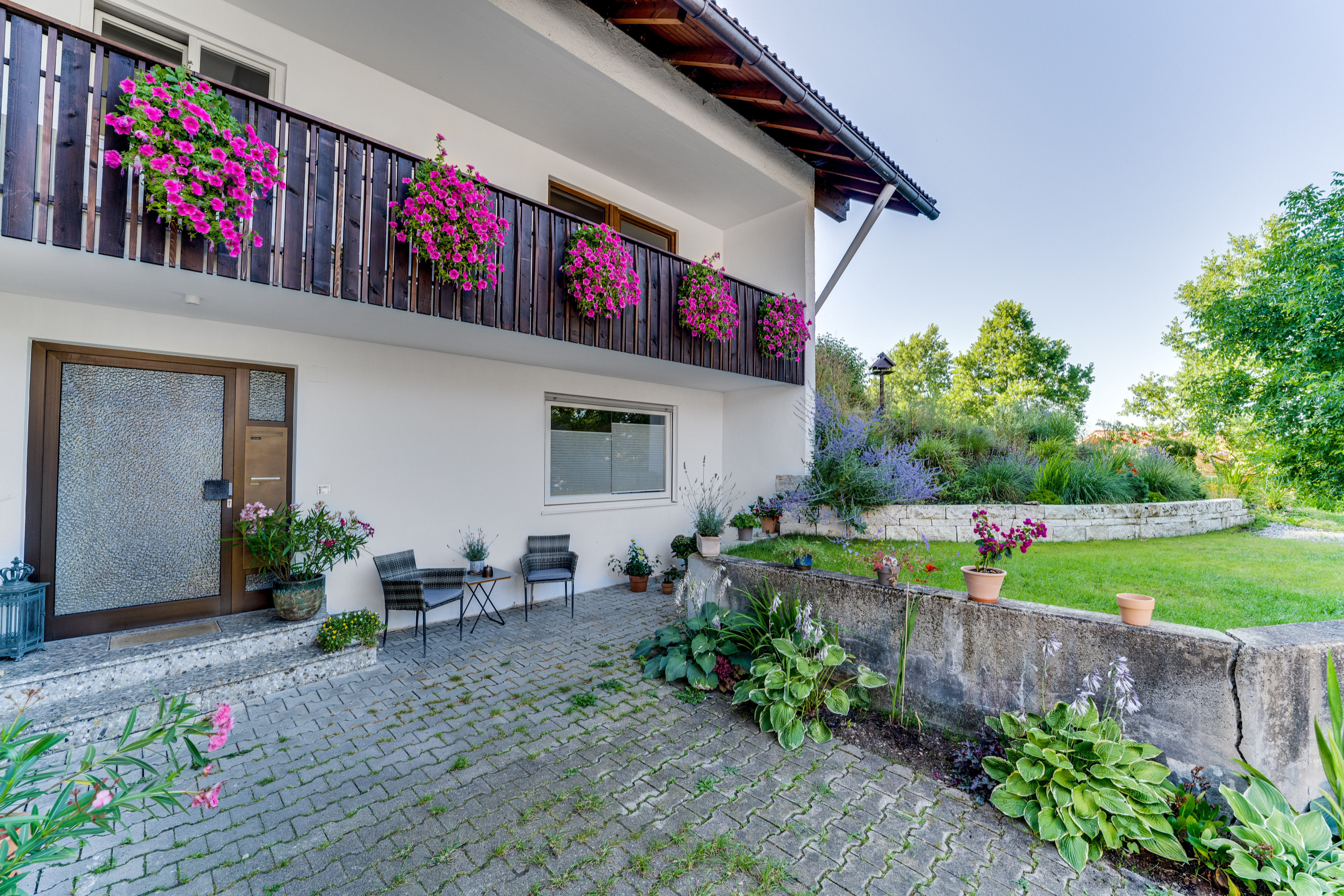 Felder's Boutique House – Details